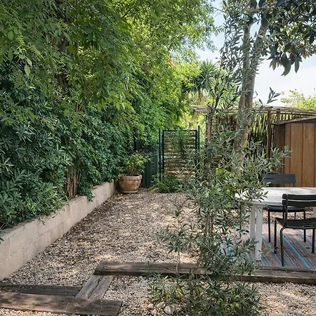 Ferienhaus Small Nearbeach House *