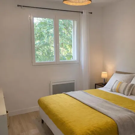 Small Nearbeach House Ferienhaus
